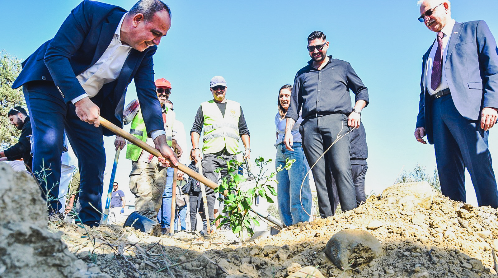 Dr. Zerrin Akalın Parkı’nda Fidan Dikimi Yapıldı